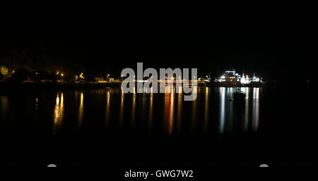 Traghetto calmac mv coruisk ancorato in Craignure di notte la Scozia settembre 2016 Foto Stock