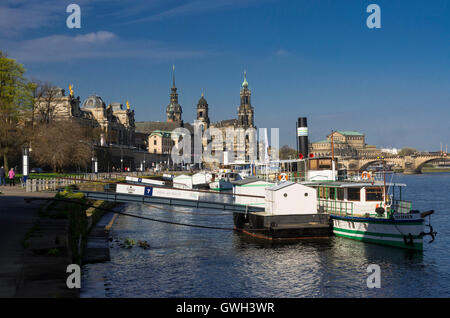 A Dresda, Terrassenufer und Bruehlsche Terrasse Foto Stock