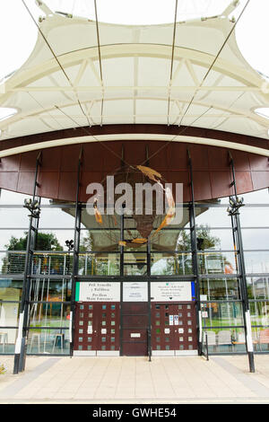 Dettagli architettonici del Llangollen International Eisteddfod Pavilion o Royal Pavilion internazionale Foto Stock