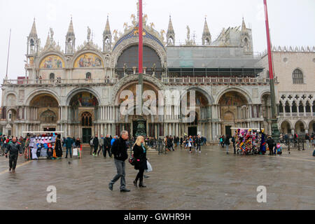 Markusplatz, Markusdom, Venedig, ITALIEN. Foto Stock