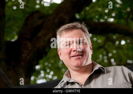 Ray Mears, l'inglese boscaiolo, istruttore imprenditore, autore e presentatore TV al Edinburgh International Book Festival. Edimburgo, Scozia. 29 Agosto 2016 Foto Stock