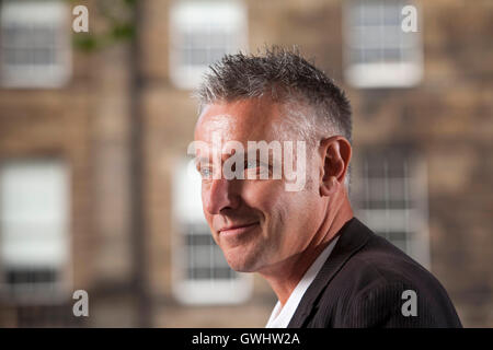 David F. Ross, l'architetto scozzese di giorno e un social media commentatore e autore, a Edinburgh International Book Festival. Edimburgo, Scozia. 29 Agosto 2016 Foto Stock