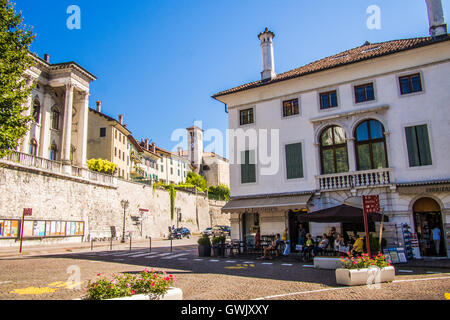 Feltre, una cittadina nel Parco Nazionale delle Dolomiti Bellunesi, provincia di Belluno, regione Veneto, Italia. Foto Stock