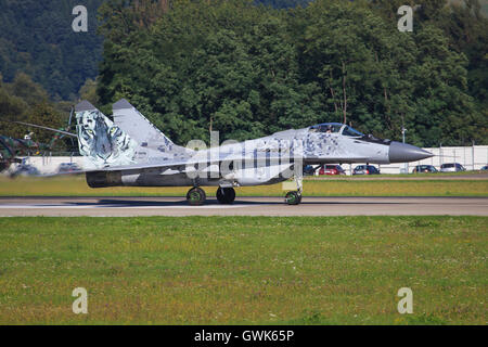 Mig 29 Fulcro del polacco forze aeree a SIAF in airshow Sliac, Slovacchia. Foto Stock