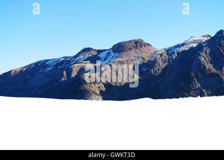 La vista sulle Dolomiti e sulle piste da sci di Madonna di Campiglio, Italia Foto Stock