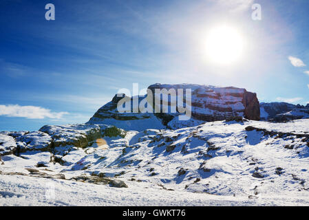 La pista da sci con vista sulle Dolomiti, Madonna di Campiglio, Italia Foto Stock