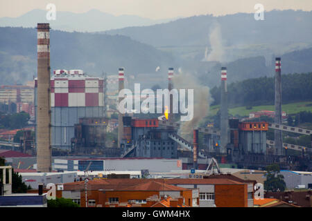 Zona industriale nella regione delle Asturie, Spagna Foto Stock