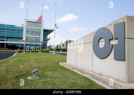 Un logo segno al di fuori della sede di Owens-Illinois Inc., in Perrysburg Ohio sulla luglio 16, 2016. Foto Stock