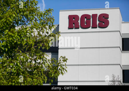 Un logo segno al di fuori della sede di RGIS Specialisti magazzino in Auburn Hills, Michigan, il 17 luglio 2016. Foto Stock