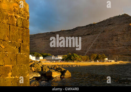 Jamestown St Helena mostra Jacobs scala scaletta fino al forte di Jamestown la capitale dell'isola al tramonto Foto Stock