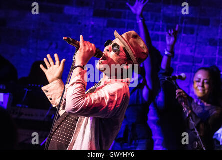 Shalamar eseguire live al Canvas Bournemouth offre: Jeffrey Daniel, Shalamar dove: Bournemouth, Regno Unito quando: 2 Giu 2016 Foto Stock