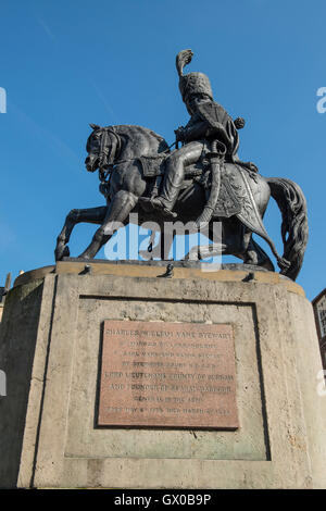 Statua del marchese di Londonderry Charles William paletta Tempest Stewart entro la città di Durham, County Durham, Inghilterra. Foto Stock