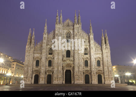 Un bel colpo del Duomo di Milano " il Duomo di Milano all'alba Foto Stock