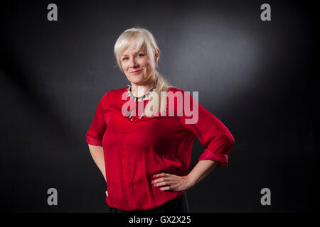 Kati Hiekkapelto, il finlandese della criminalità scrittore, all'Edinburgh International Book Festival. Edimburgo, Scozia. 23 Agosto 2016 Foto Stock