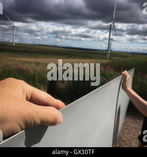 Le turbine eoliche a Whitelee, centrali eoliche - più grande del Regno Unito per centrali eoliche onshore, vicino a Glasgow, Scozia, Foto Stock