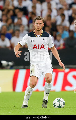 Londra, Regno Unito. Xiv Sep, 2016. Jan Vertonghen (Tottenham) Calcio/Calcetto : Jan Vertonghen del Tottenham Hotspur durante la UEFA Champions League match tra Tottenham Hotspur e come Monaco allo Stadio di Wembley a Londra, in Inghilterra . Credito: AFLO/Alamy Live News Foto Stock