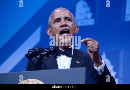 Washington DC, Stati Uniti d'America. 15 Settembre, 2016. Il Presidente degli Stati Uniti Barack Obama parla al trentanovesimo del congresso annuale Caucus Ispanico Istituto di politica pubblica e la conferenza annuale di Gala di Premiazione a Walter E. Washington Convention Center, 15 settembre 2016, a Washington, DC. Credito: MediaPunch Inc/Alamy Live News Foto Stock