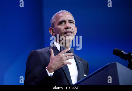 Washington DC, Stati Uniti d'America. 15 Settembre, 2016. Il Presidente degli Stati Uniti Barack Obama parla al trentanovesimo del congresso annuale Caucus Ispanico Istituto di politica pubblica e la conferenza annuale di Gala di Premiazione a Walter E. Washington Convention Center, 15 settembre 2016, a Washington, DC. Credito: MediaPunch Inc/Alamy Live News Foto Stock