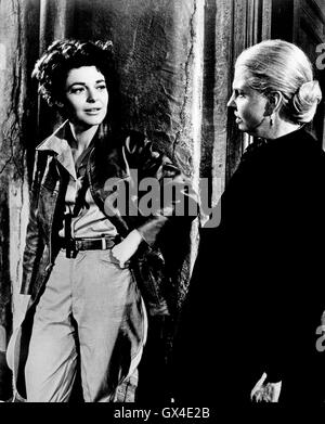 7 Donne 1966 MGM film con Anne Bancroft a sinistra Foto Stock