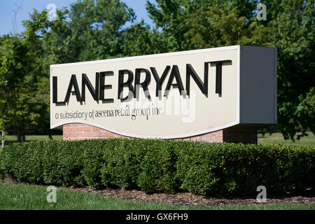 Un logo segno al di fuori della sede di Lane Bryant in Columbus, Ohio, luglio 23, 2016. Foto Stock