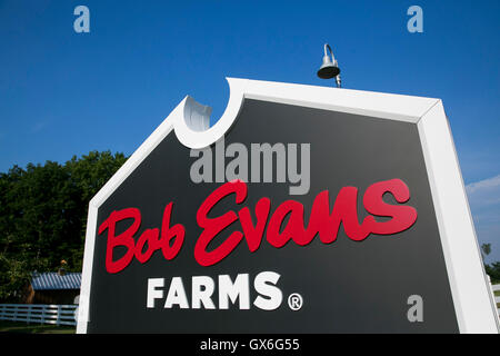 Un logo segno al di fuori della sede di Bob Evans Farms a New Albany, Ohio, 24 luglio 2016. Foto Stock