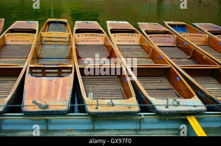 Sterline ormeggiati fino a Cambridge Foto Stock