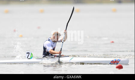 Gran Bretagna Rob Oliver compete in uomini KL3 finale a Lagoa Stadium durante l'ottavo giorno del 2016 Rio Giochi Paralimpici di Rio de Janeiro in Brasile. Foto Stock