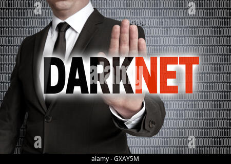 Darknet con matrice è rappresentato da parte dell'imprenditore. Foto Stock