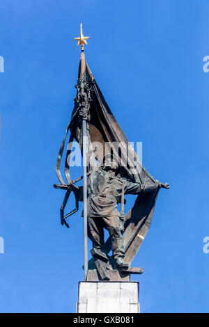 Hill Slavin, un monumento ai soldati sovietici uccisi nella II Guerra Mondiale durante la liberazione di Bratislava, Slavín War Memorial, Slovacchia, Europa Foto Stock