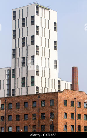 Carillon sviluppi e edifici ad alta nella zona Castefield della prima strada vicino a Salford, Manchester, Regno Unito Foto Stock