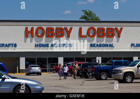 Indianapolis - Circa Giugno 2016: Hobby Lobby Store. Hobby Lobby è una proprietà privata Christian Principled società ho Foto Stock