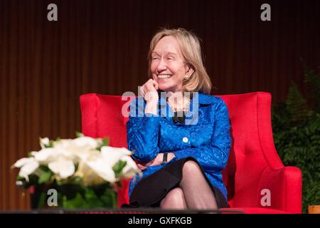 Storico e autore Doris Kearns Goodwin partecipa a dei diritti civili il pannello in corrispondenza della LBJ Presidential Library Aprile 9, 2014 in Austin, Texas. Foto Stock