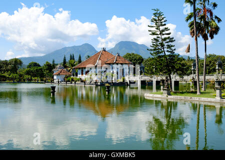 Taman Ujung acqua Palace Bali Indonesia Foto Stock