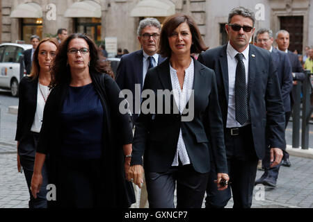 Roma, Italia. Xvii Sep, 2016. Laura Boldrini Roma 17 Settembre 2016. Senato. Camera di sepoltura per l'ex Presidente della Repubblica Italiana Carlo Azeglio Ciampi, che morì all'età di 95. Photo Samantha Zucchi Insidefoto Credito: insidefoto srl/Alamy Live News Foto Stock