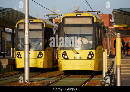 Manchester Metrolink tram Castlefield Tram Metrolink light rail pendolari rapida unità di trasporto moderne trasporta la luce Foto Stock