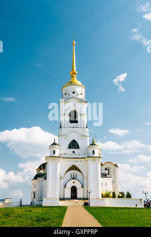 Il campanile della cattedrale della Dormizione di Vladimir, Russia. La cattedrale della Dormizione di Vladimir - Cattedrale dell Assunzione utilizzato per essere Foto Stock