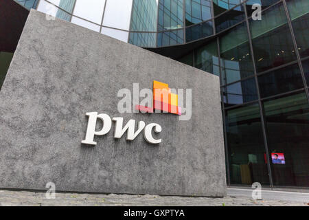 PWC più Londra, 7 More London Riverside, London SE1 2RT Foto Stock