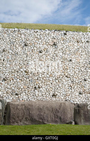 Newgrange Cairn, Donore, Irlanda Foto Stock