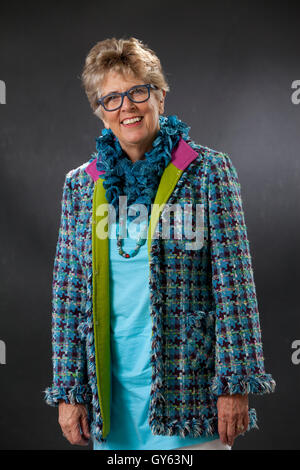 Prudenza Margaret 'Prue' Leith, CBE, il ristoratore, presentatore della televisione, emittente, cucina scrittore e romanziere, all'Edinburgh International Book Festival. Edimburgo, Scozia. Il 22 agosto 2016 Foto Stock