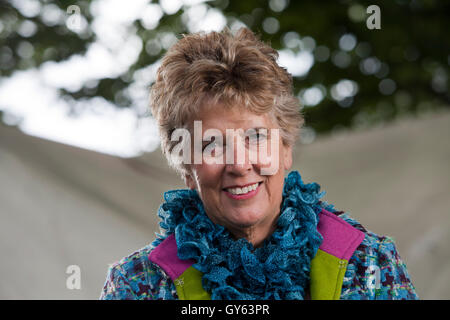 Prudenza Margaret 'Prue' Leith, CBE, il ristoratore, presentatore della televisione, emittente, cucina scrittore e romanziere, all'Edinburgh International Book Festival. Edimburgo, Scozia. Il 22 agosto 2016 Foto Stock