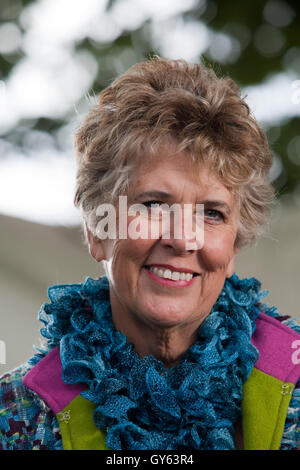 Prudenza Margaret 'Prue' Leith, CBE, il ristoratore, presentatore della televisione, emittente, cucina scrittore e romanziere, all'Edinburgh International Book Festival. Edimburgo, Scozia. Il 22 agosto 2016 Foto Stock