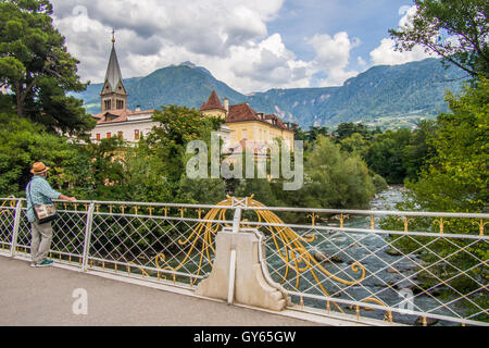 Merano (chiamato anche Merano), una vecchia città termale nella provincia di Bolzano del Trentino-Alto Adige, Italia. Foto Stock