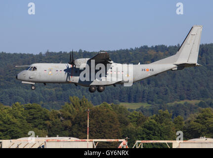 SLIAC, Slovacchia - 30 agosto: CASA/IPTN CN-235M-100 dalla Spagna a SIAF in airshow Sliac, Slovacchia Foto Stock