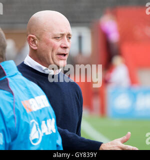 Alfreton Town manager Nicky legge dopo la loro vittoria contro AFC Fylde in FA Cup secondo turno di qualificazione Foto Stock