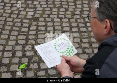 Berlino, Germania. 17 Settembre, 2016. Chiesa ecumenica in servizio dopo il mese di marzo per la Vita (annuale manifestazione contro l aborto). Foto Stock