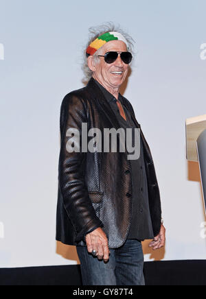 Toronto, Ontario, Canada. Xvi Sep, 2016. Keith Richards. ''I Rolling Stones Ole Ole Ole!: Un viaggio attraverso l'America latina " Premiere durante il 2016 Toronto International Film Festival che si tiene a Roy Thomson Hall. Photo credit: Brent Perniac/AdMedia Credito: Brent Perniac/AdMedia/ZUMA filo/Alamy Live News Foto Stock