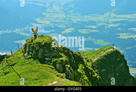 Vista dal picco di Kitzbuhel,Tirol, montagne delle Alpi Foto Stock
