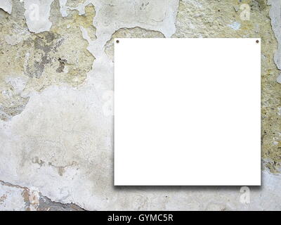 Close-up di uno inchiodato vuoto quadrato sul telaio graffiato muro di cemento sullo sfondo Foto Stock