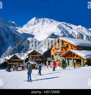 Ski resort Sainte Foy Tarentaise in inverno, Francia, Savoie, Sainte-Foy Tarentaise Foto Stock