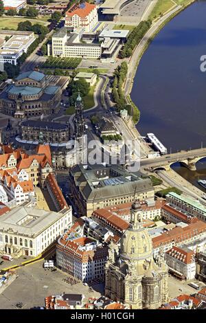 Interno della città di Dresda con la Frauenkirche, Hofkirche und Semperoper, 20.606.2016, vista aerea, in Germania, in Sassonia, Dresden Foto Stock